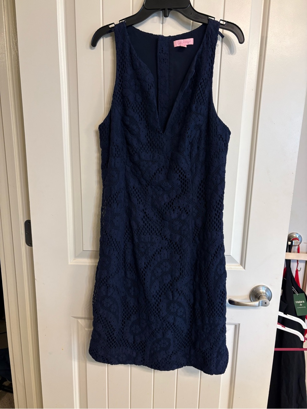 Lilly Pulitzer Navy Lace Sleeveless V-Neck Dress
